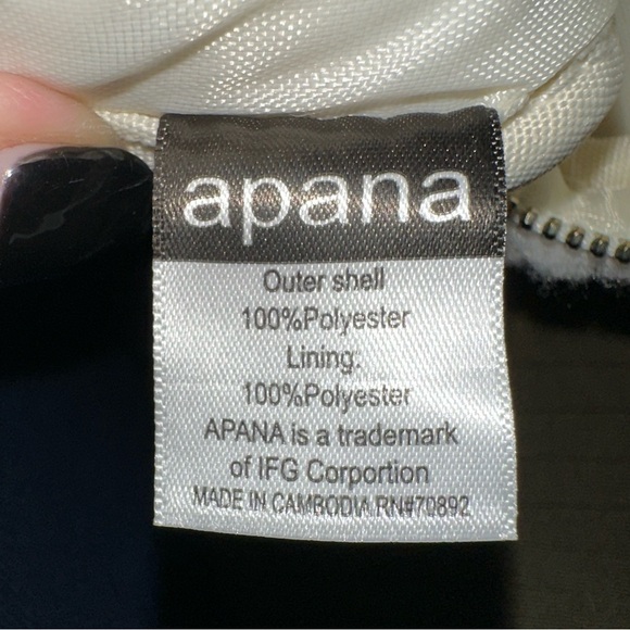 APANA Studio City See Me Run Cozy White Sherpa Belt Bag/Crossbody Sling - Picture 13 of 14